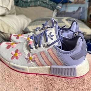 NWOB - Floral Sneakers with Pink and Purple Accents - Kids 7